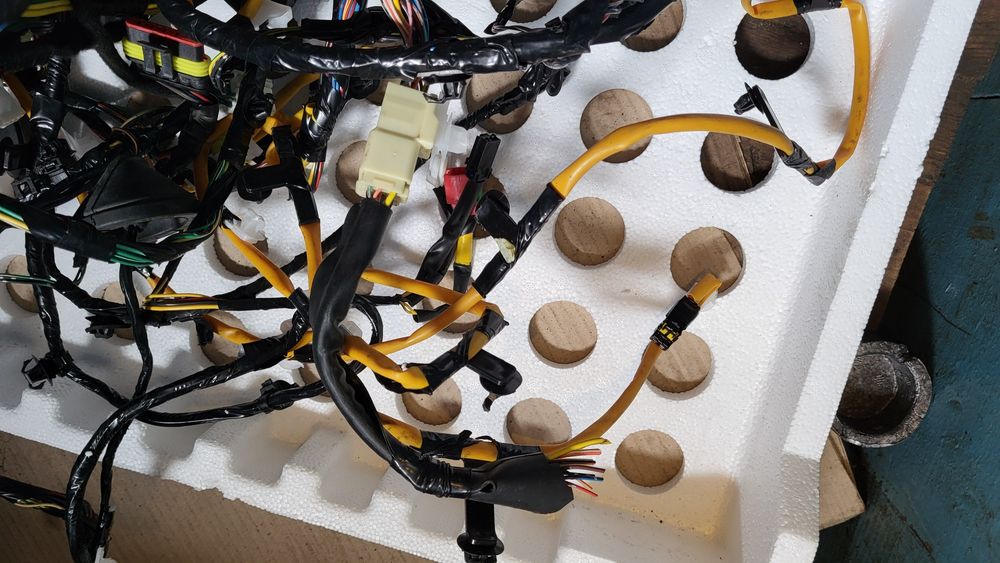 Проводка торпеды, салона Mitsubishi Colt 6 CZ3 2004-12, 1.3 роб, 4A90