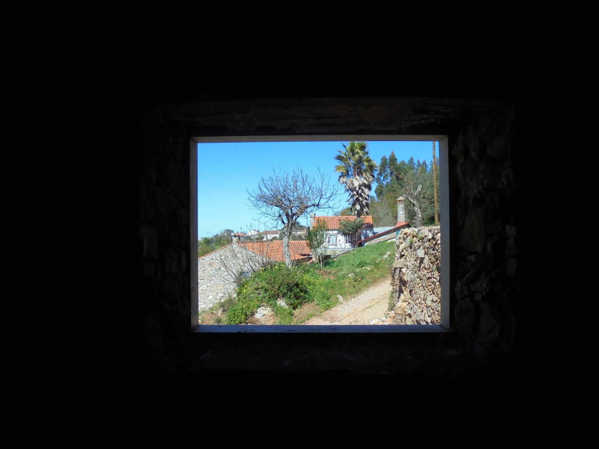 Casa à venda em Favacal- Penela