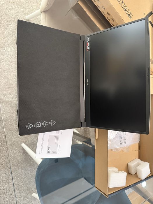 MSI Pulse GL76 12UGK Intel i7 RTX 3070 Max-Q