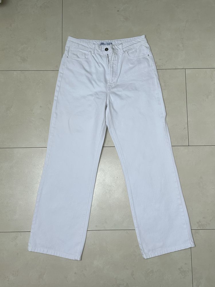 Білі прямі джинси Zara