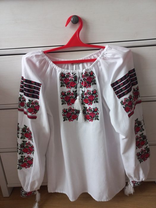 Вишиванка жіноча