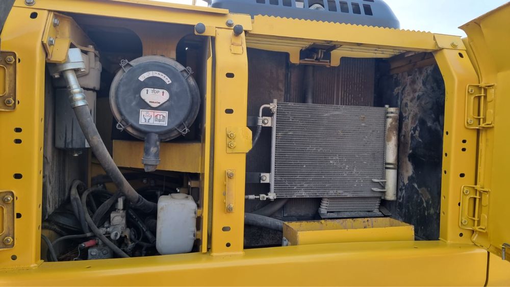 Экскаватор Komatsu PC 210 LC , 2012 г , гус 90 см