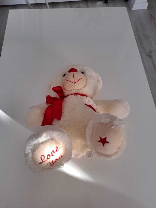 Maskotka miś pluszowy