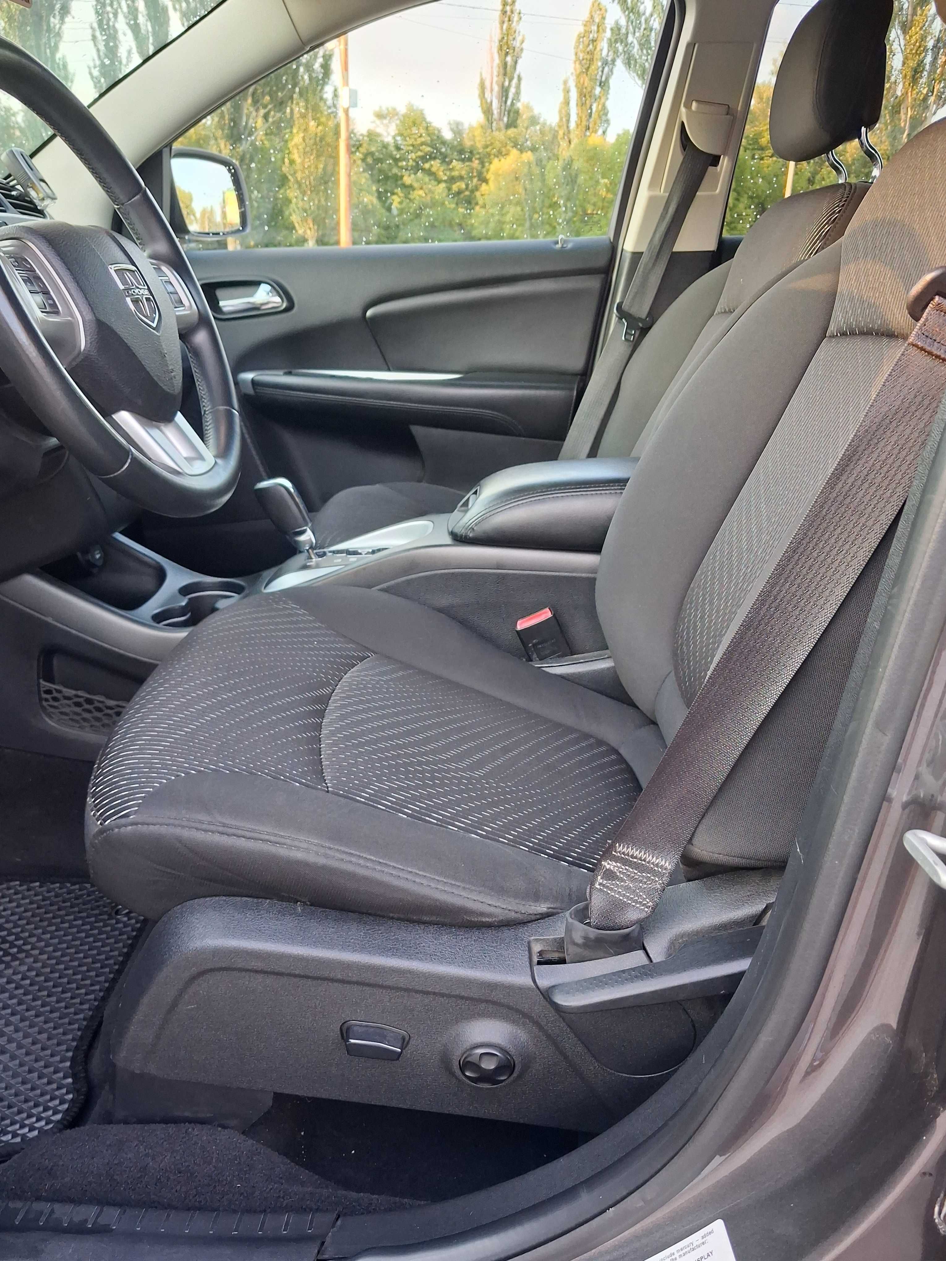 Продам Dodge Journey SXT 2.4L (2014)