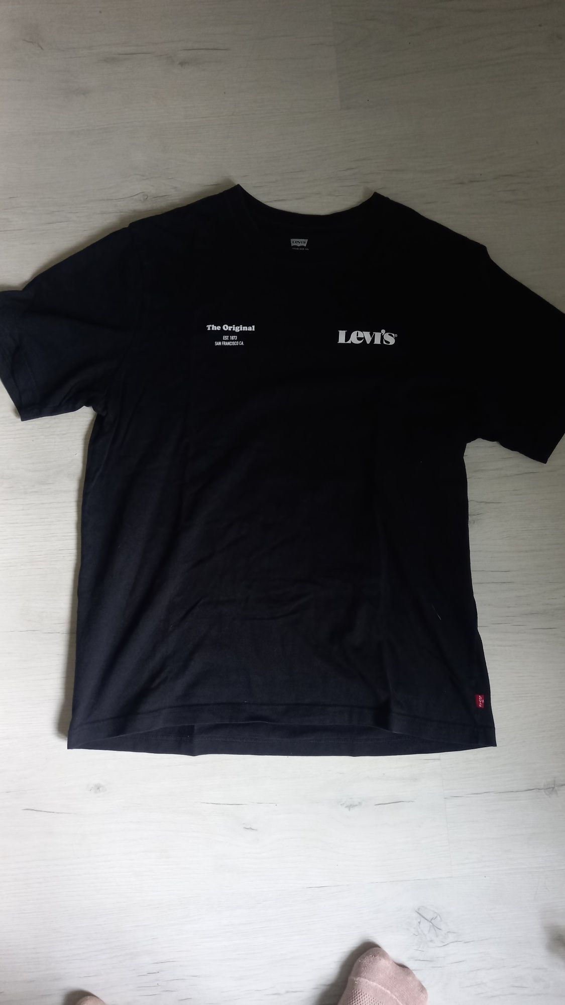 Футболка  Levi's