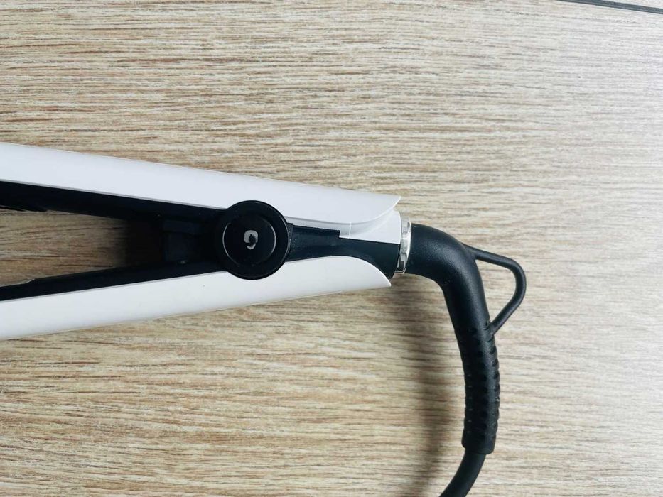 Prostownica do włosów SilverCrest – elegancka i skuteczna!