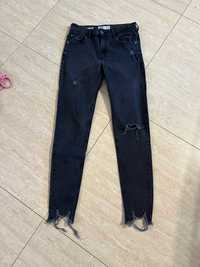 Spodnie jeans czarne Bershka rozm. 38