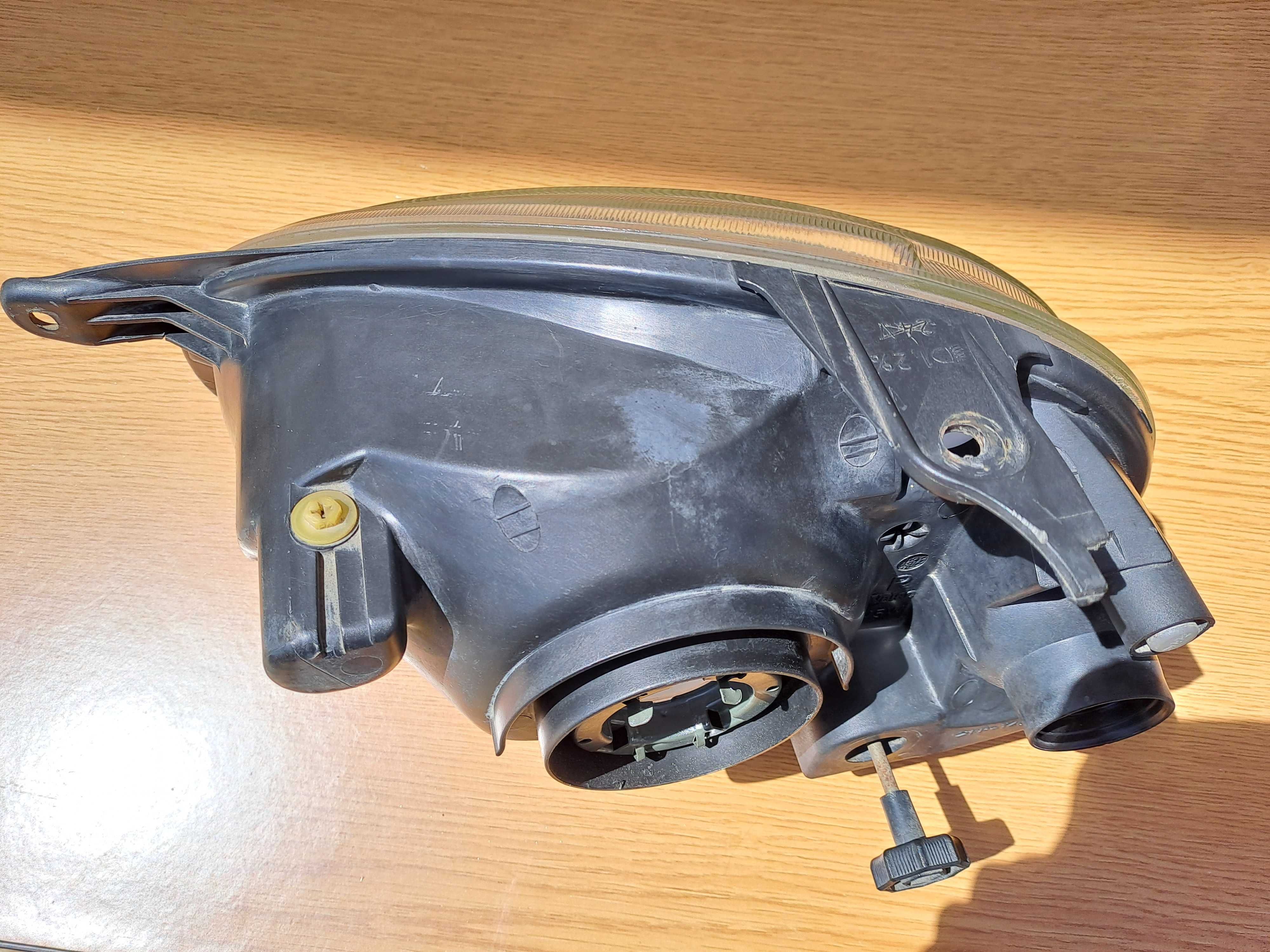 Jantes 14 4x100 GM (Opel Corsa) + Farol dianteiro direito