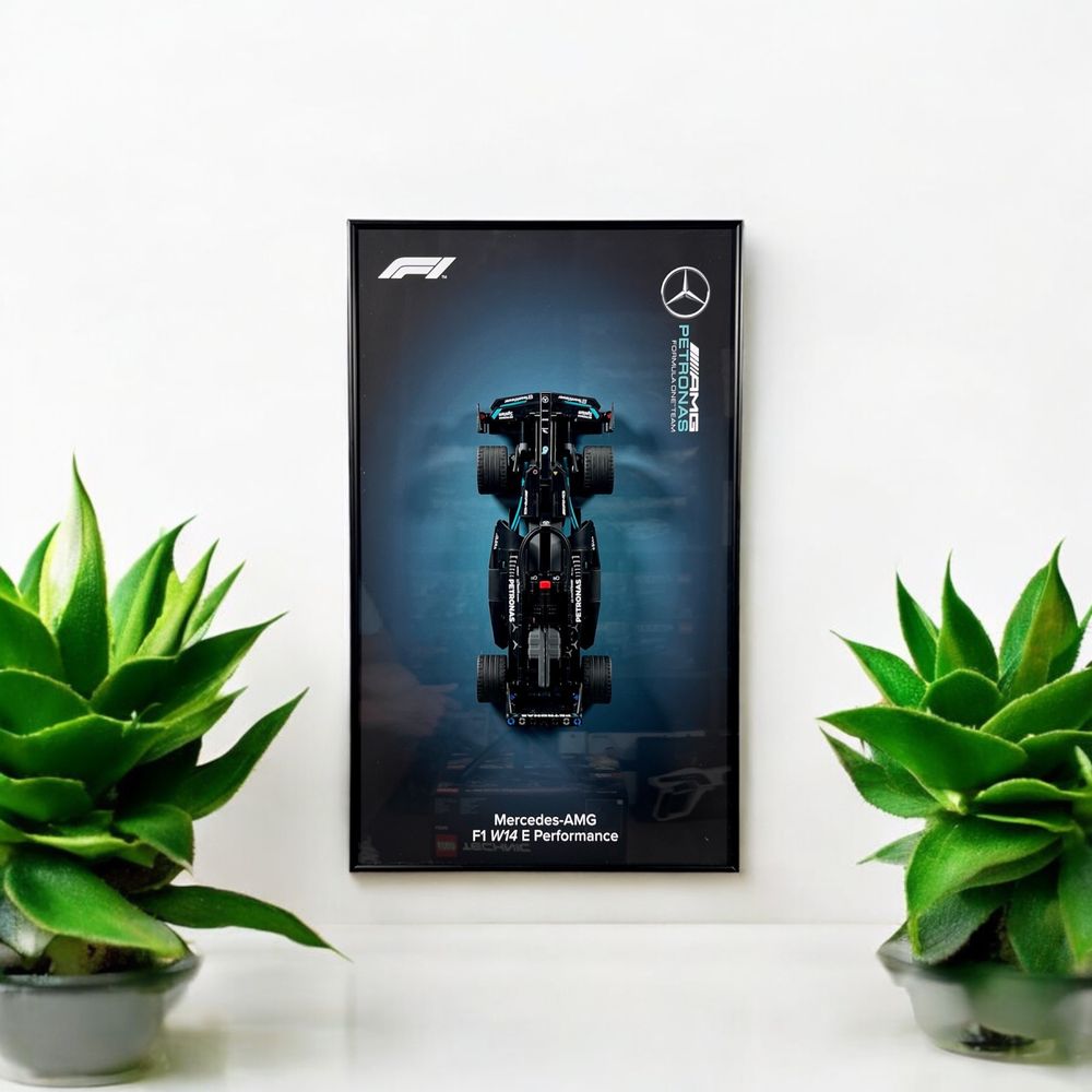 Фірмовий Тримач На стіну для лего мерседес амг 42165 LEGO Technic