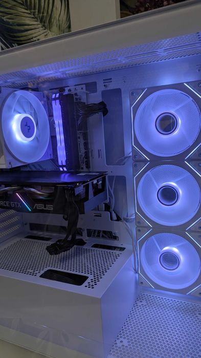 Gamingowy komputer z monitorem Ryzen 5 / GTX / 32 GB / 1 TB NVME /