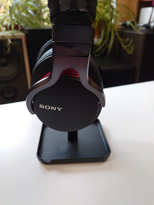 Наушники Sony MDR-1A