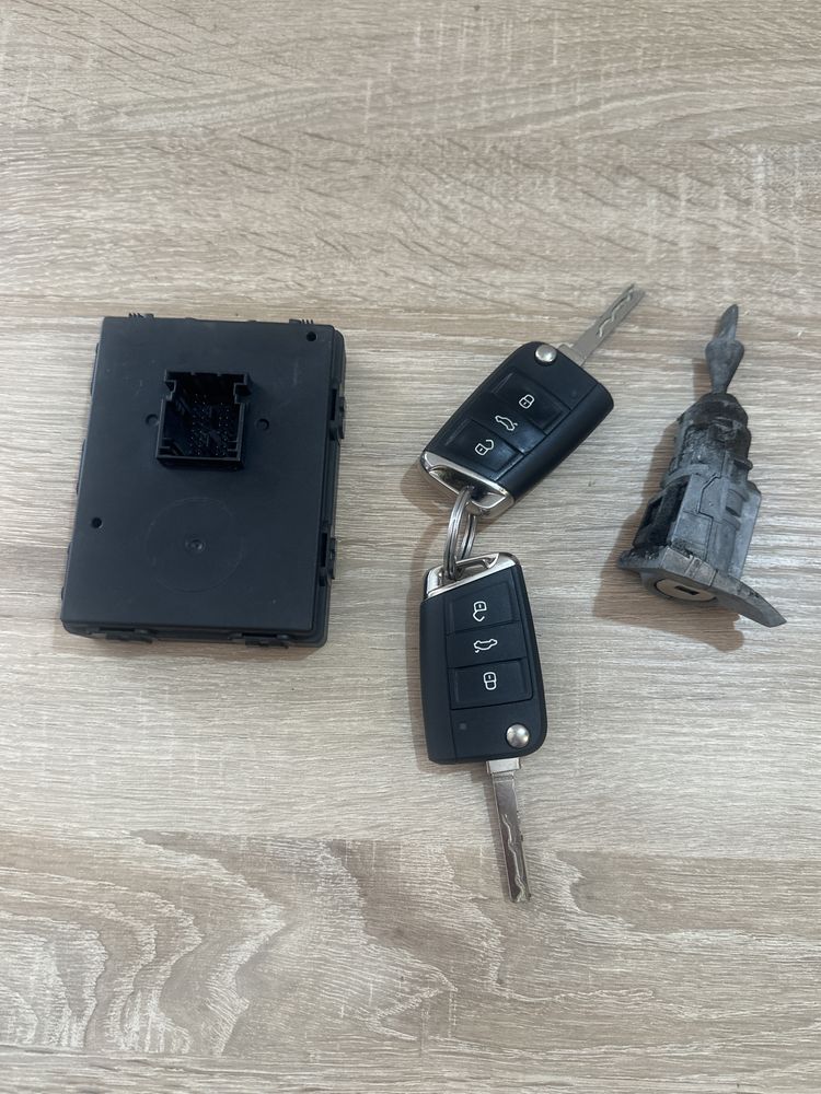 Klucz pilot VW Tiguan  5NA keyless MQB ID48 434mhz 5G6.959752AB zamek