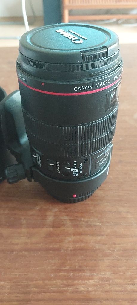 Canon EF 100mm f2.8L IS USM MACRO