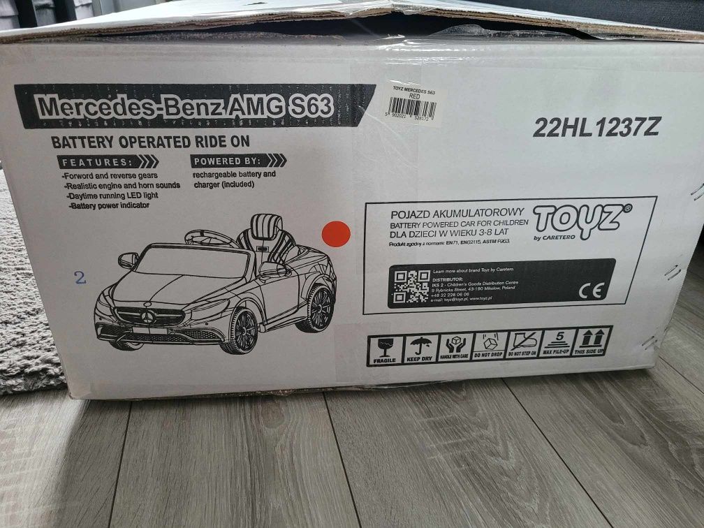 Zabawka Samochód akumulatorowy Mercedes Benz AMG S63