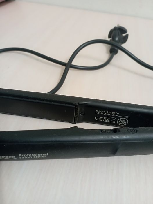 Плойка выпрямитель для волос