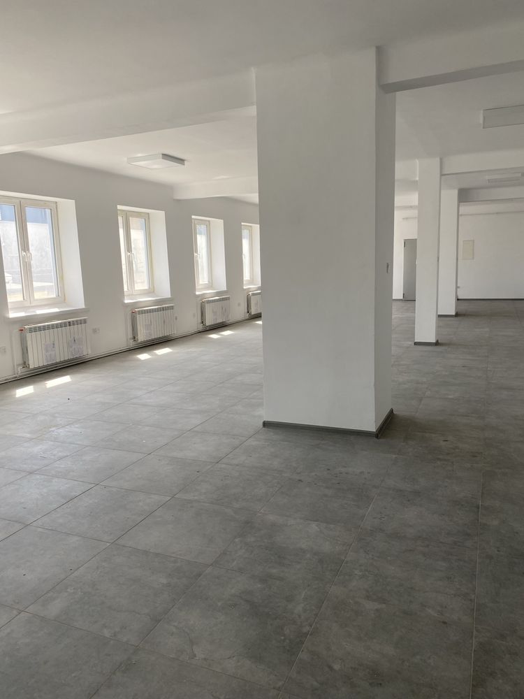 Lokal usługowo-biurowy 180 m2 1 piętro po generalnym remoncie