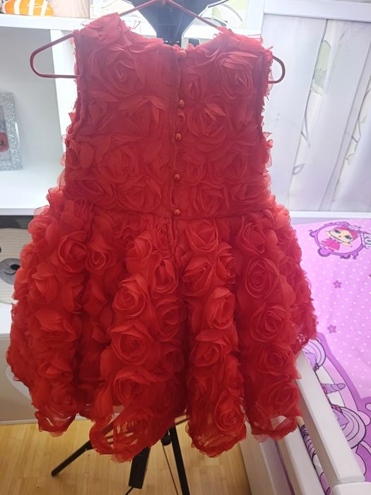 Сукня, плаття із троянд 92-98 розмір