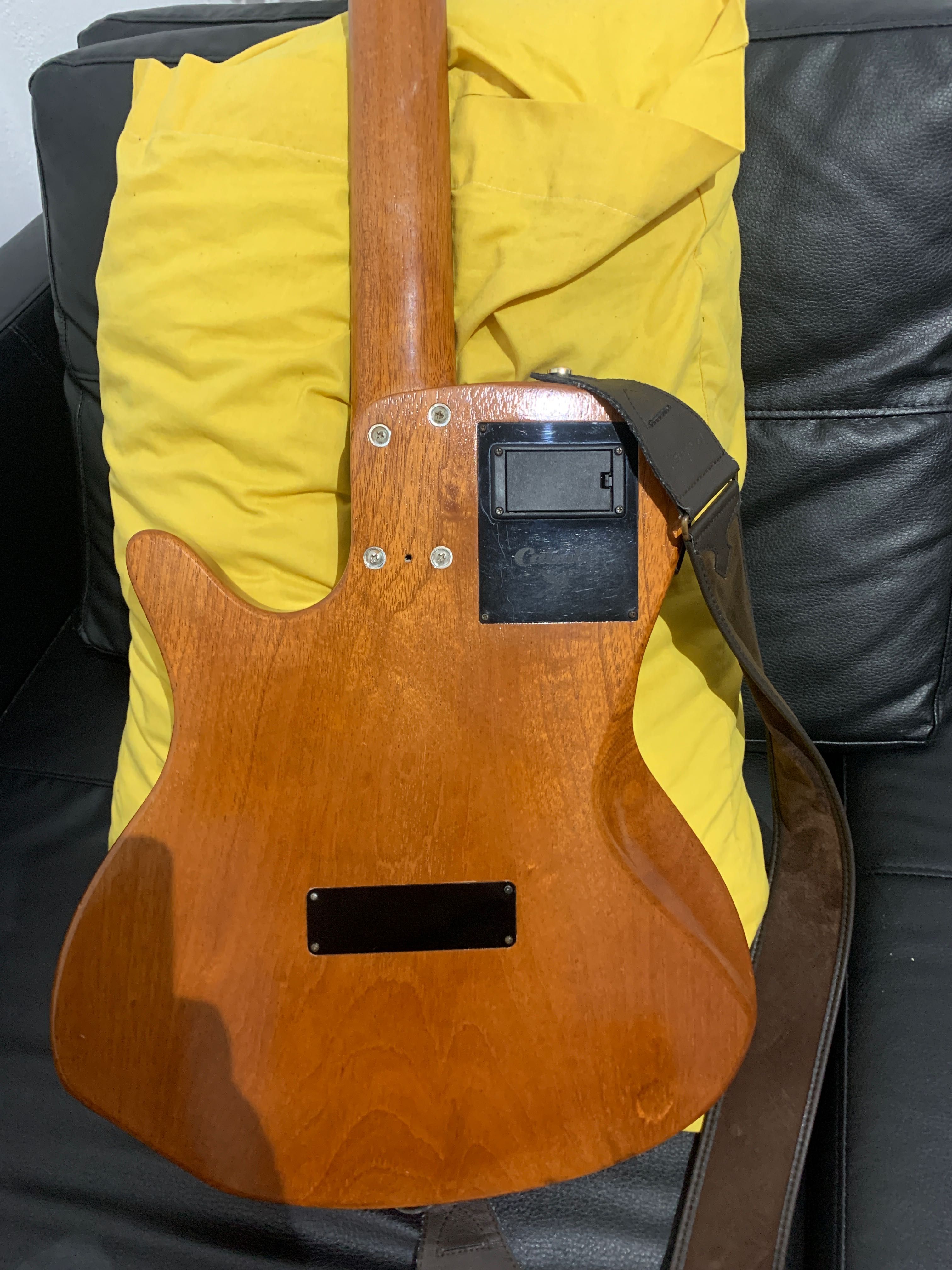 Violão Caimbé de Madeira Maciça – Impecável!