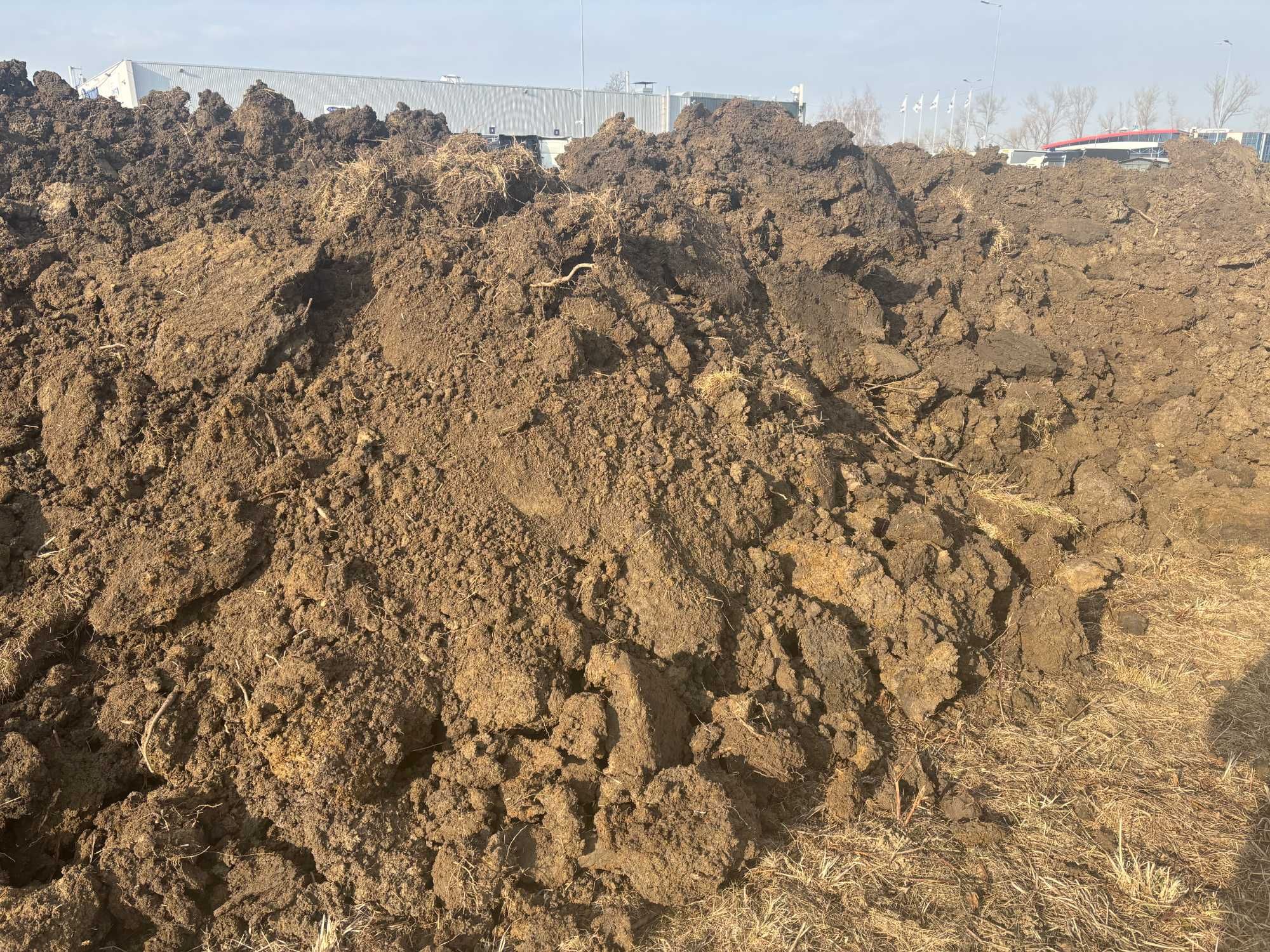 Ziemia brązowa HUMUS, ŁADNA, CZYSTA, do ogrodu, siana, niesiana, ogród