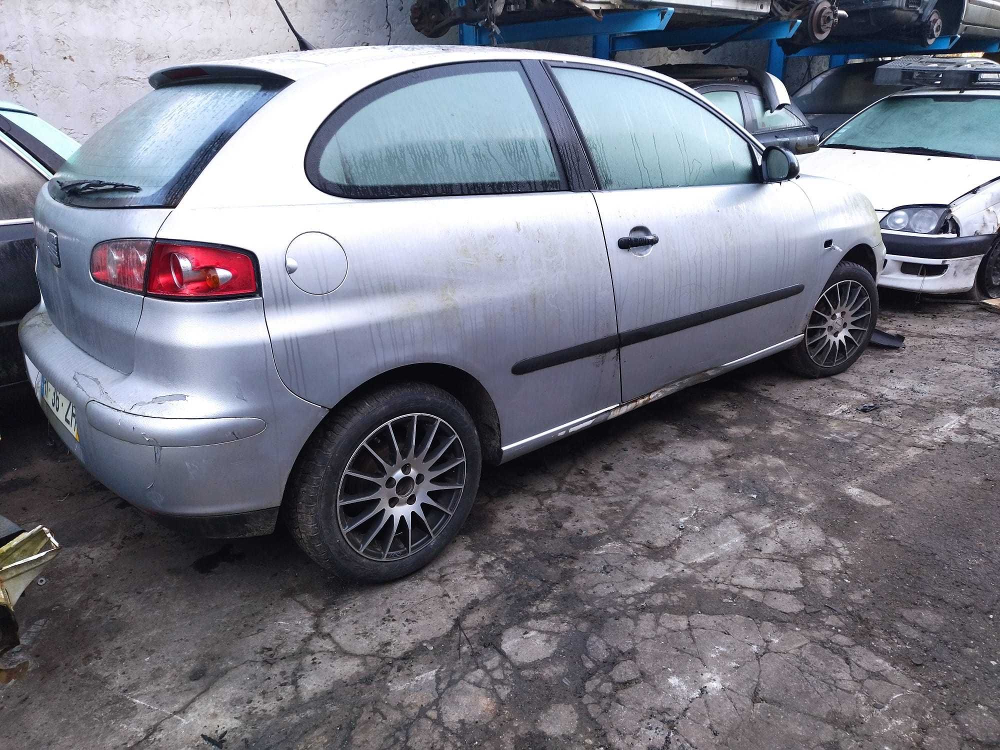 Seat Ibiza 2004 ! para Peças !