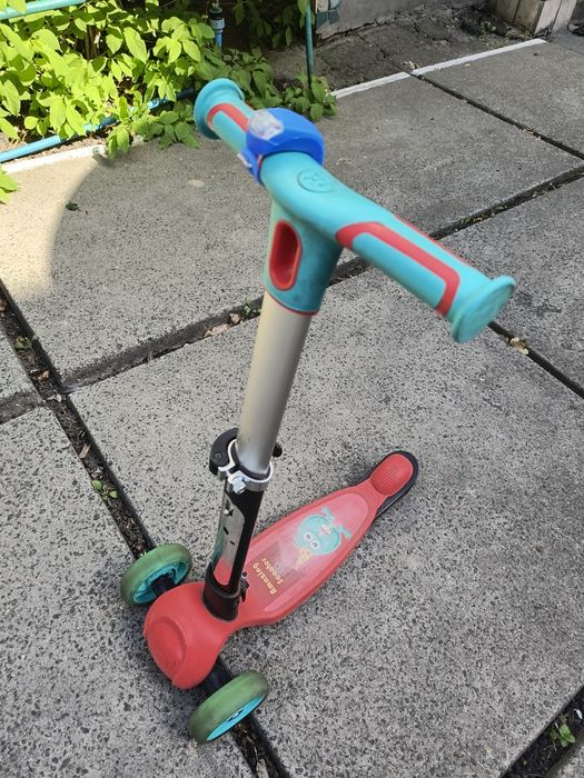 Самокат дитячий трьохколісний