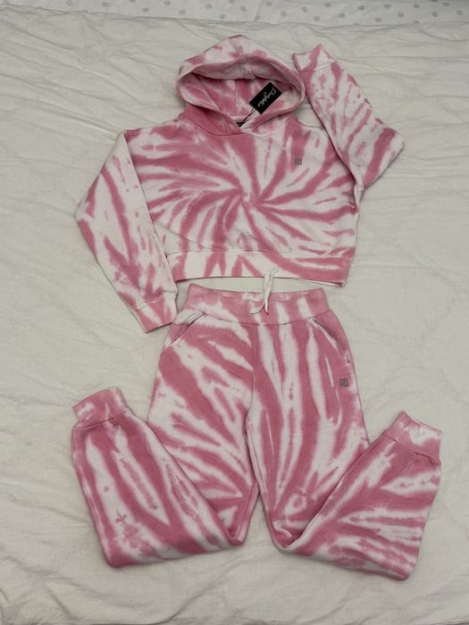 Костюм для дівчинки