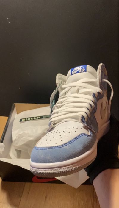 Jordan 1 Retro High Hyper Royal Smoke Grey