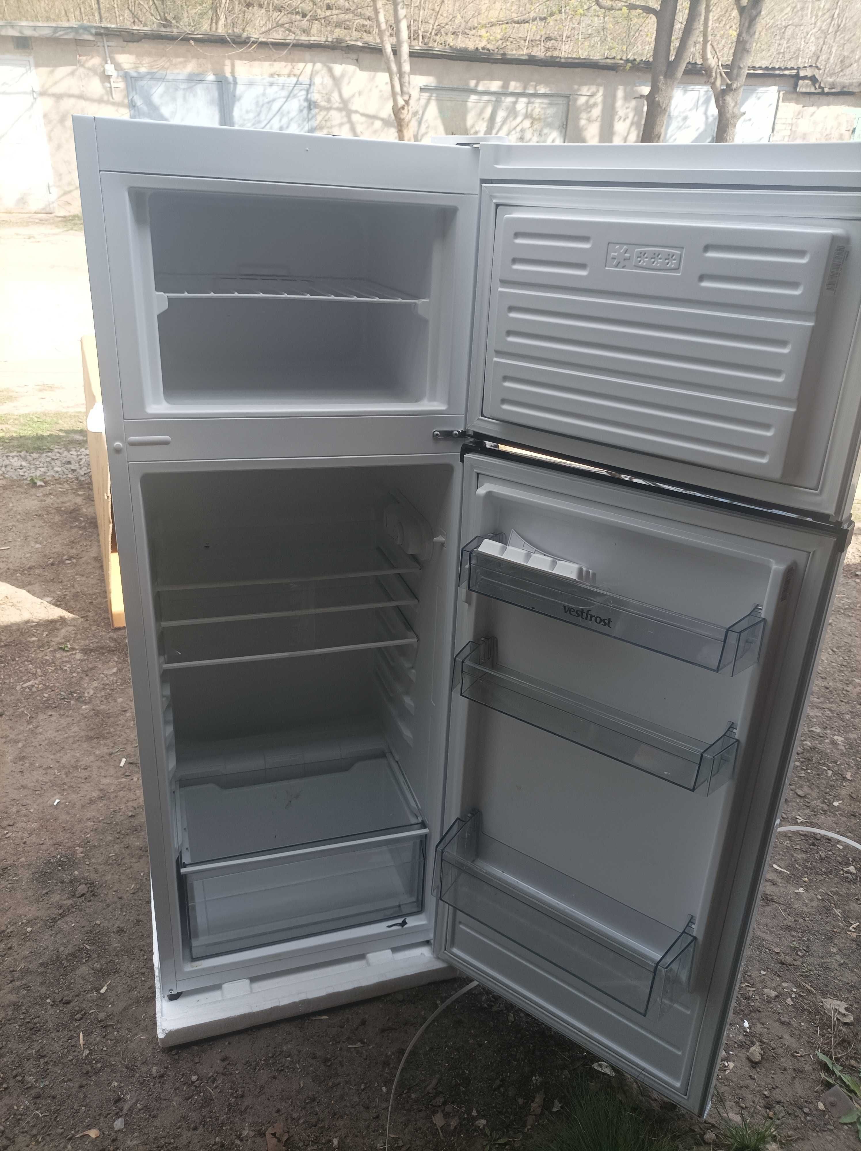 Холодильник Vestfrost cx263wb
