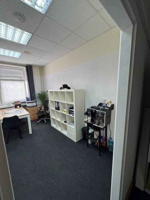 Do wynajęcia lokal 16 m², z meblami