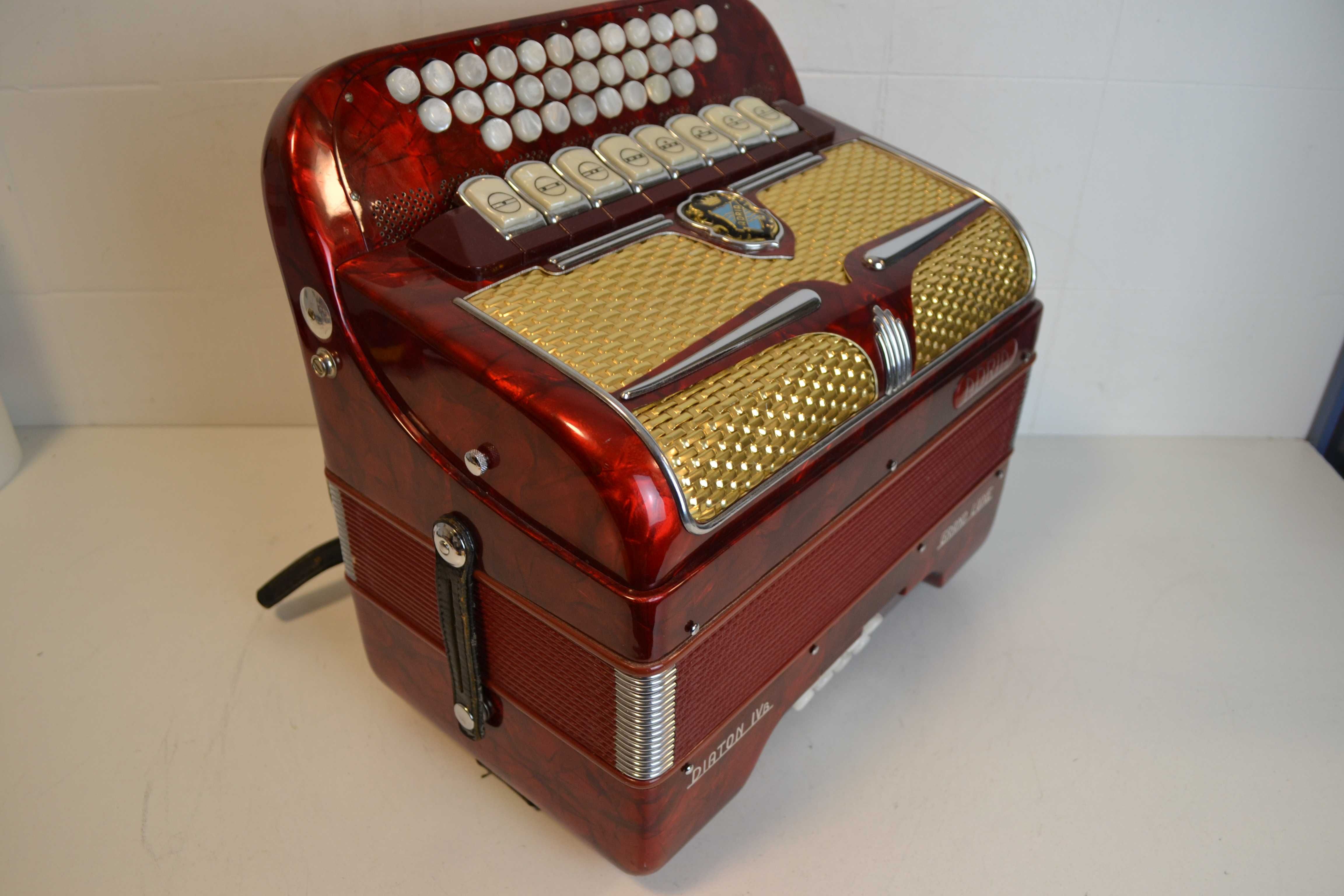 Concertina Adria 4 Voz Tonalidade. Do