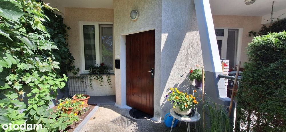 REZERWACJA - Mieszkanie z oddzielnym wejściem i małym ogródkiem