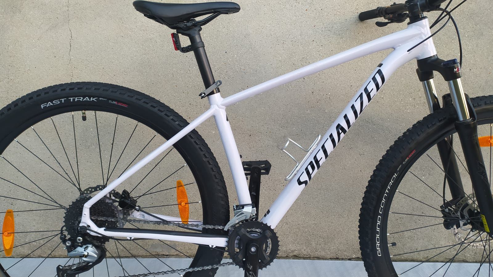 Specialized Rockhopper 29" M" (2020р)