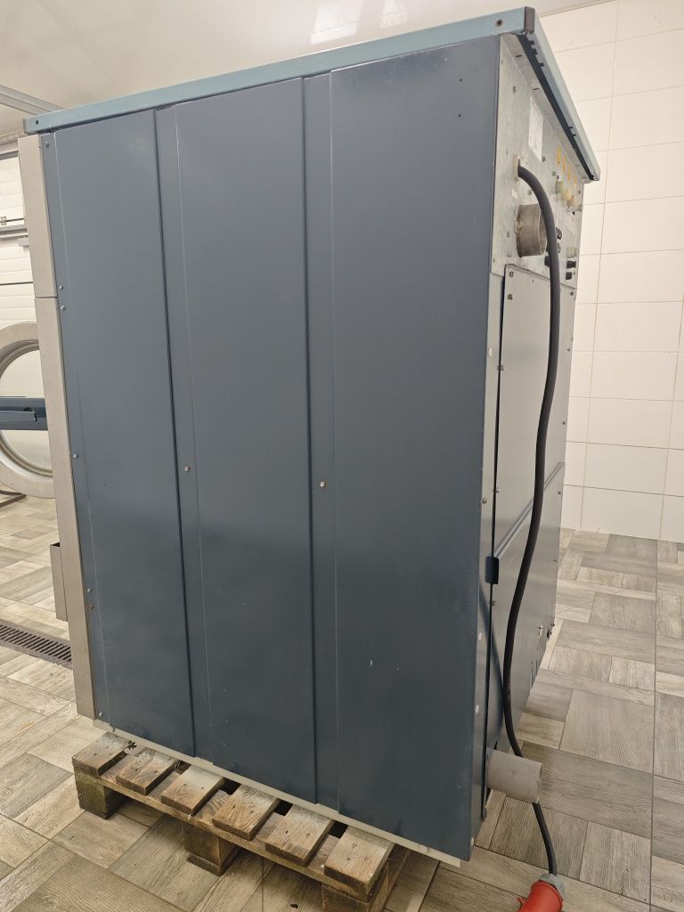 Професійна пральна машина 22/24 кг Miele WS5522 Німеччина