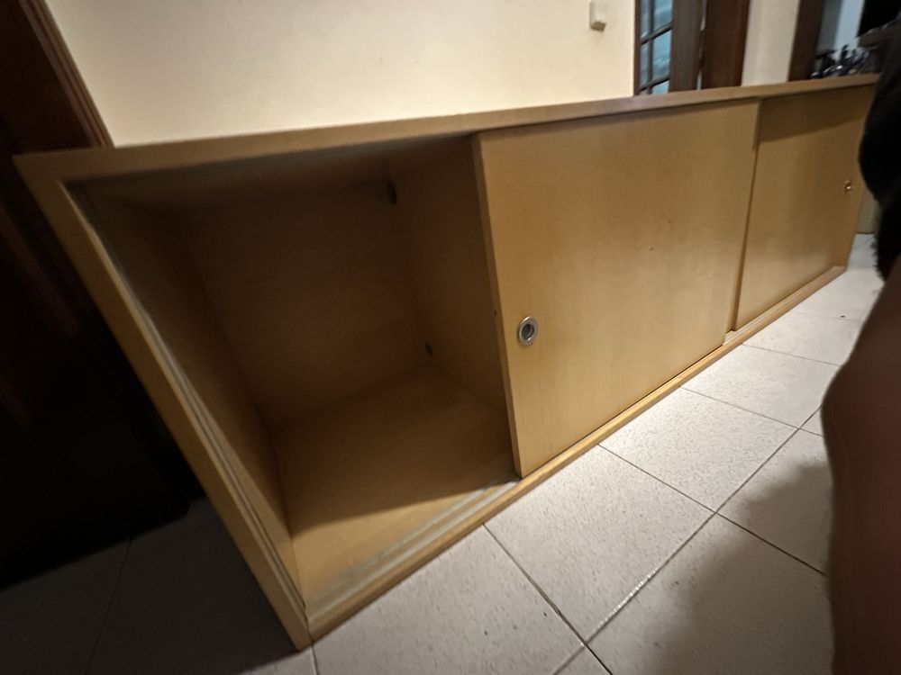 Armário ENORME muito espaçoso