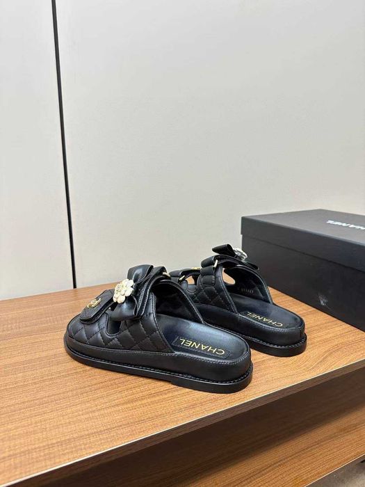 Buty, sandaly klapki, skora 100202