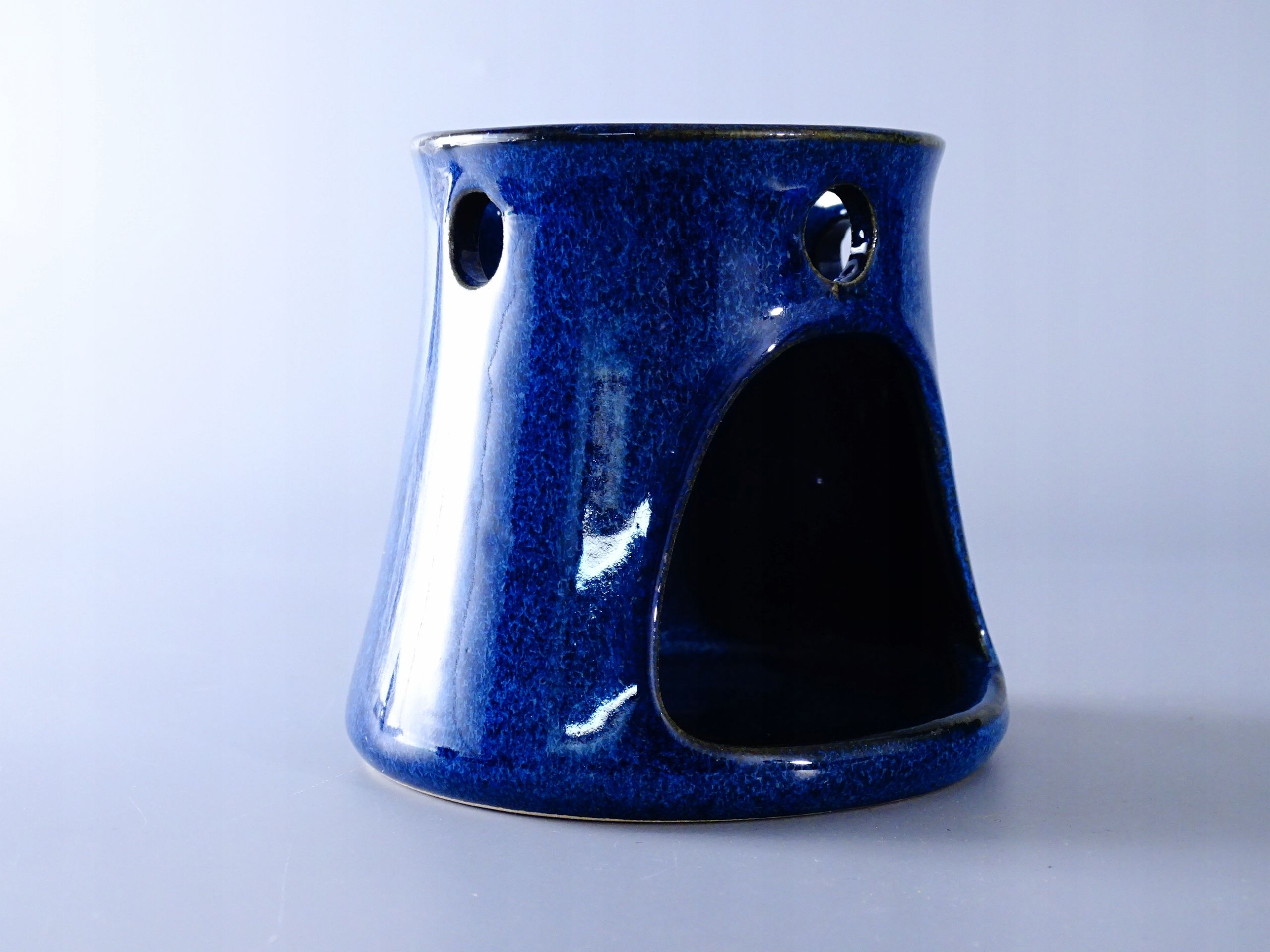 ceramiczny kobaltowy kominek świecznik podgrzewacz