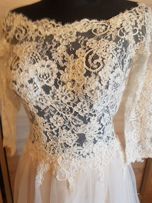 Suknia ślubna ręcznie szyta na zamówienie