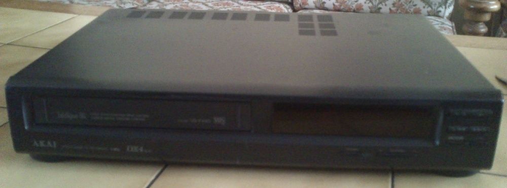 Magnetowid Sanyo  VHR-7100EE sprzedam