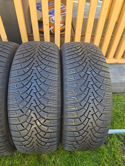 Opony zimowe 205/55/16