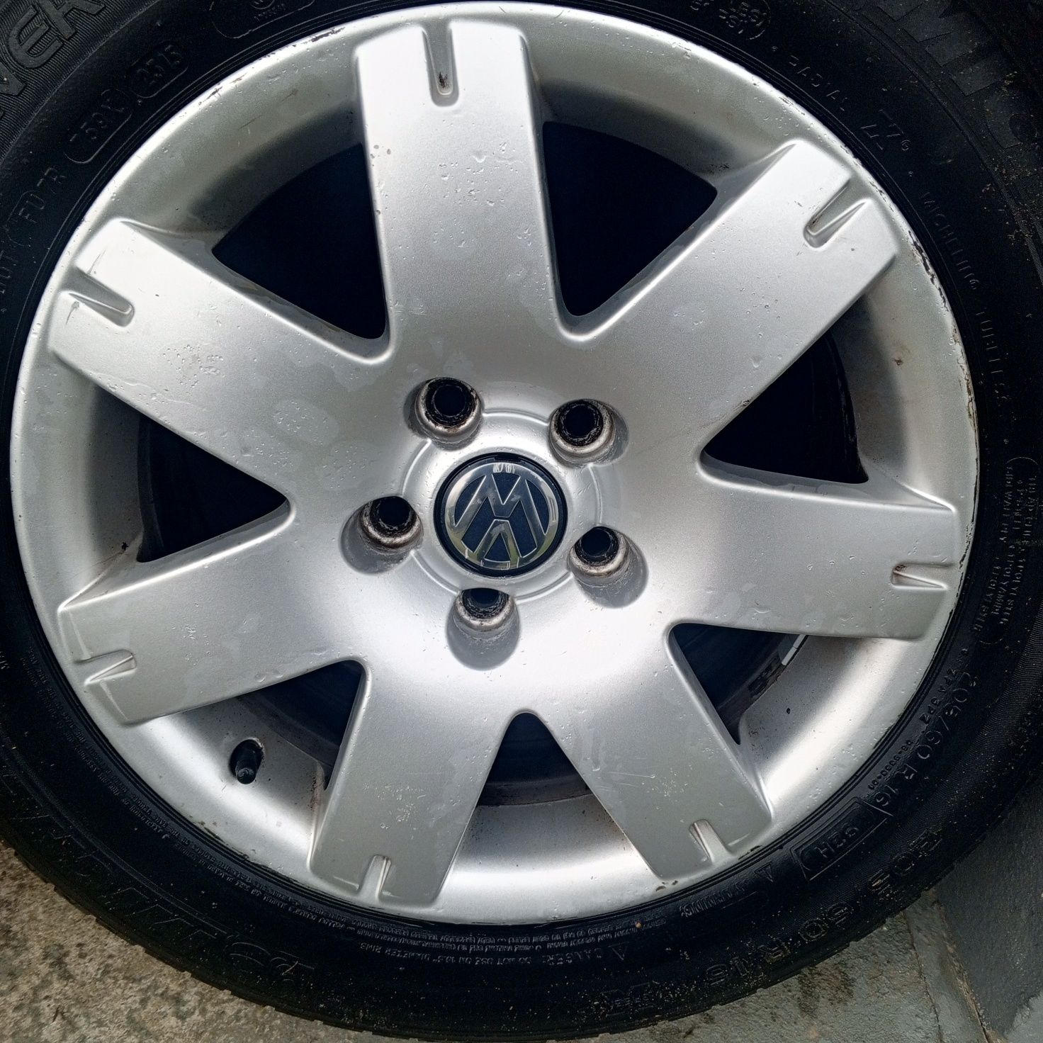 Felgi Passat B5 5 śrub 16 R