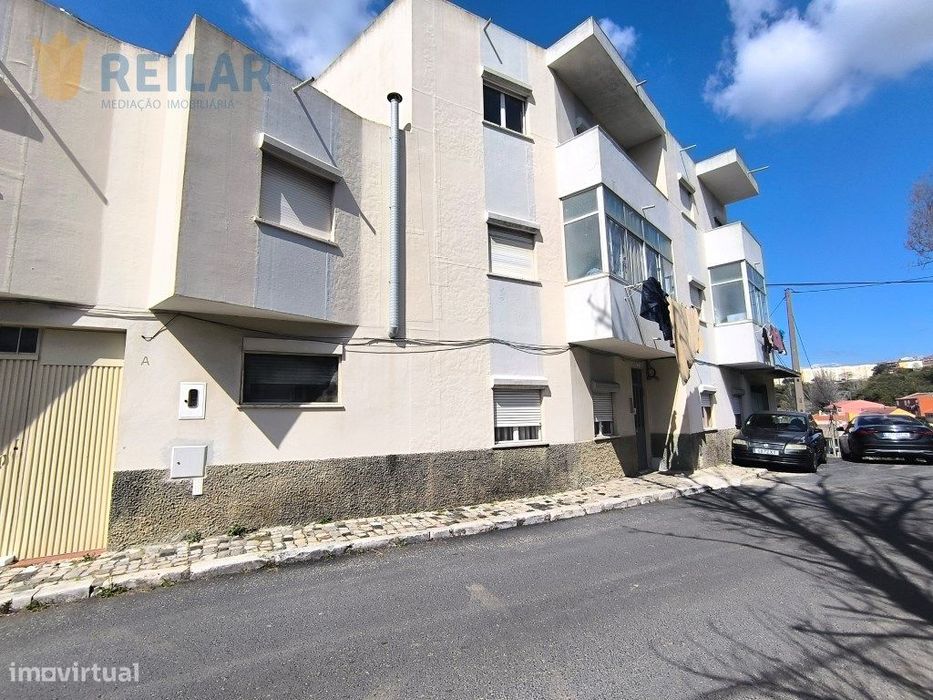 Olival Basto - Prédio Investimento