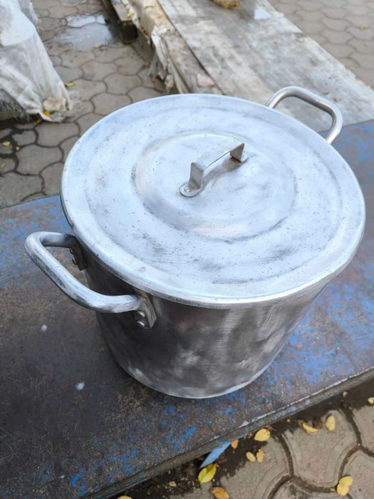 Кастрюля алюминиевая с крышкой на 30 л СССР