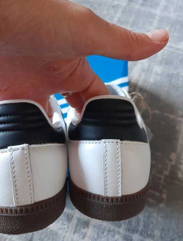B75806\Nowe*SamDamskieadidas BiałyUnisexTrampki 42.5