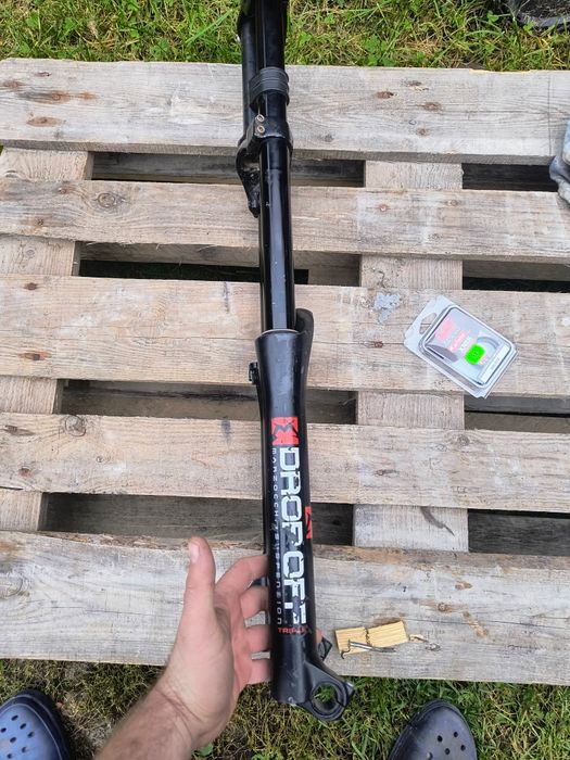 Marzocchi drop off air triple amortyzator powietrzny sztywna oś