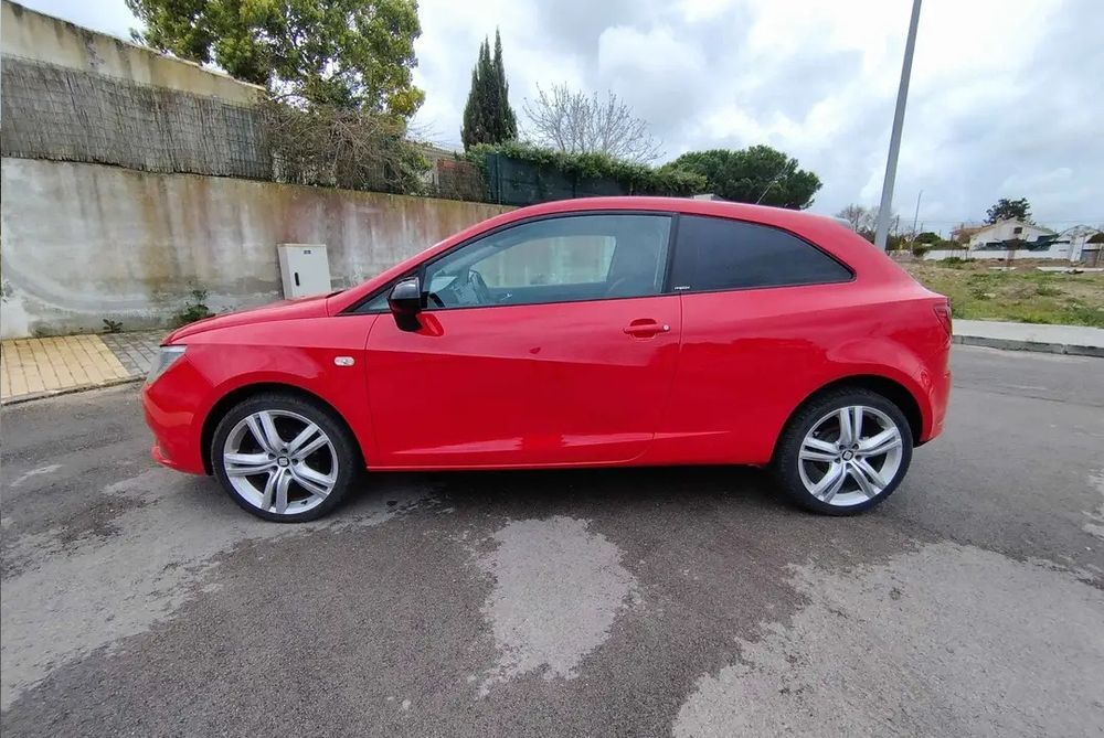 2014 SEAT Ibiza Vermelho
