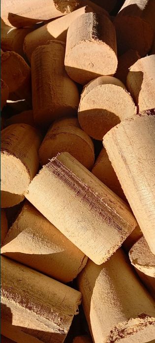 Briquetes caixas de 10kg só a 3,50€ GUIMARÃES MESÃO FRIO 965.673.033