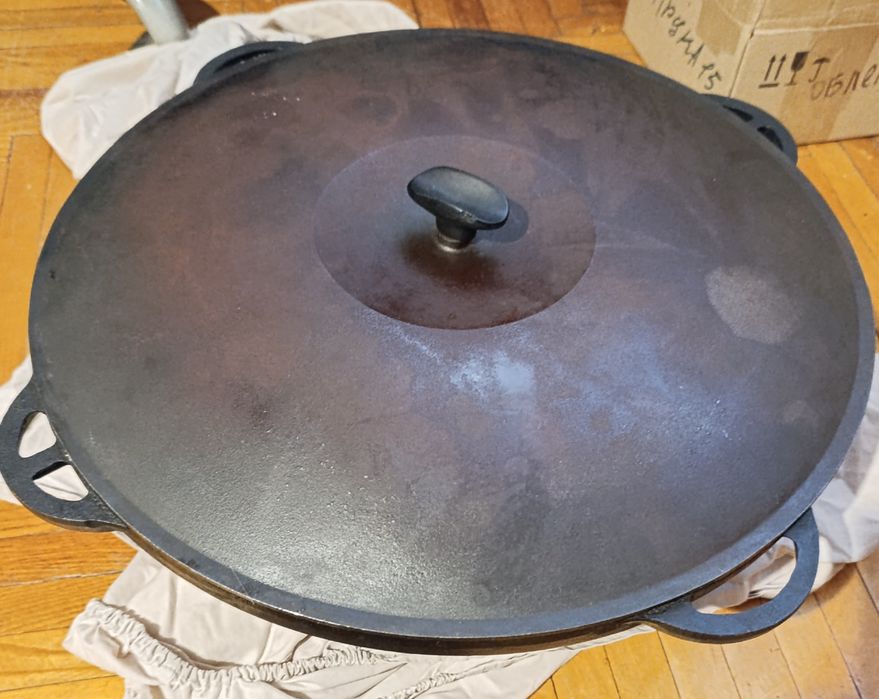 Казан сковородки.