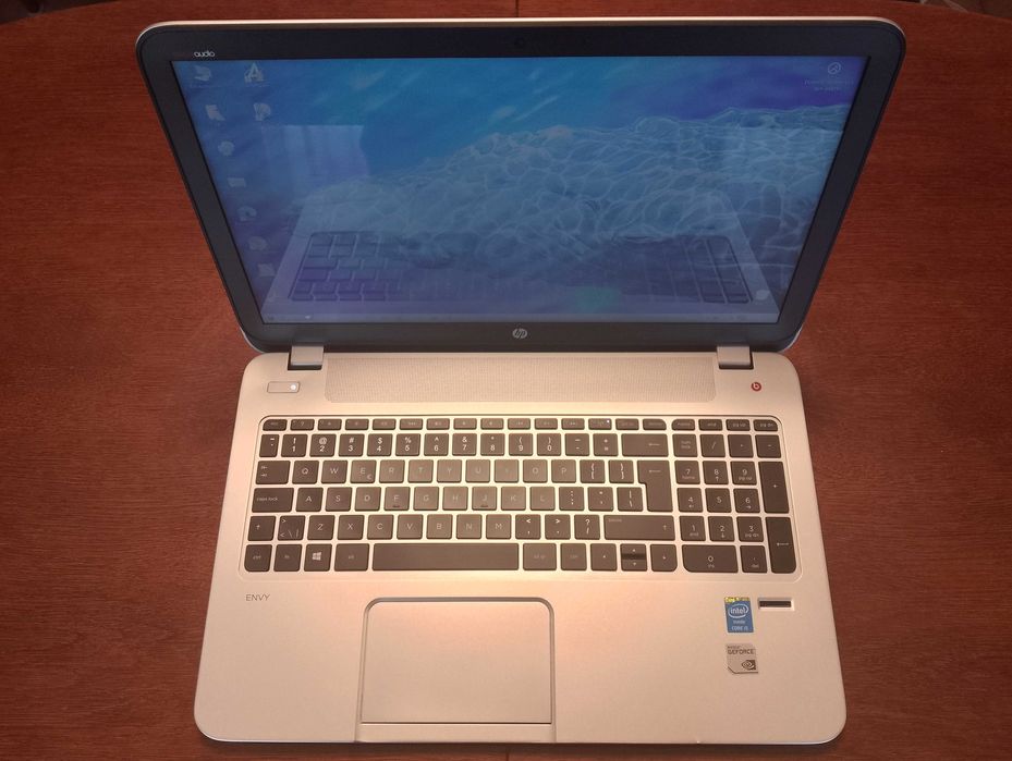 HP ENVY 15-j159eo i5-4200M 8GB RAM 128 GB SSD NVIDIA GT 740M