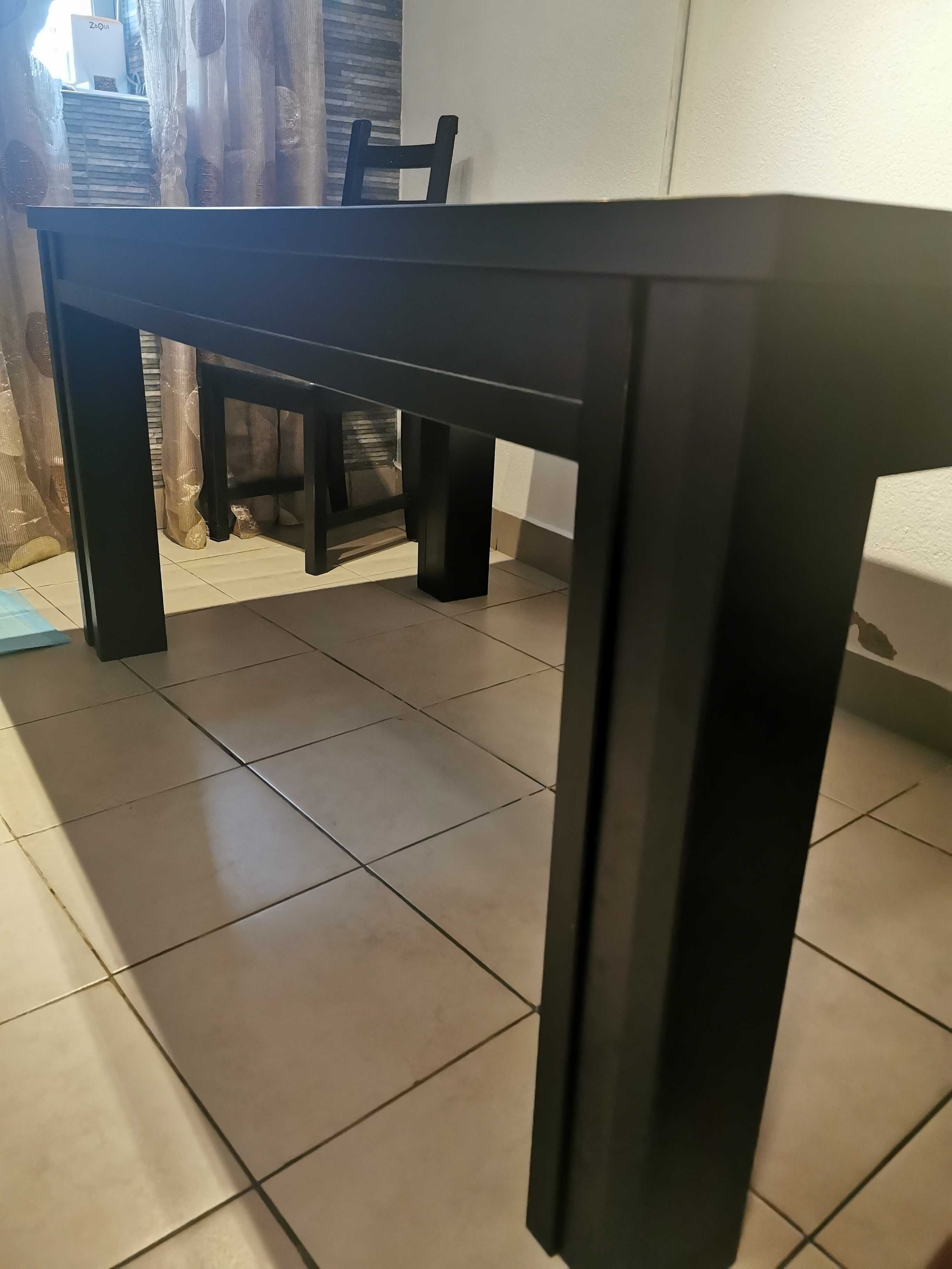 Mesa de jantar extensível (preta)