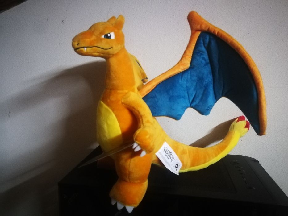 Charizard pokmeon peluche